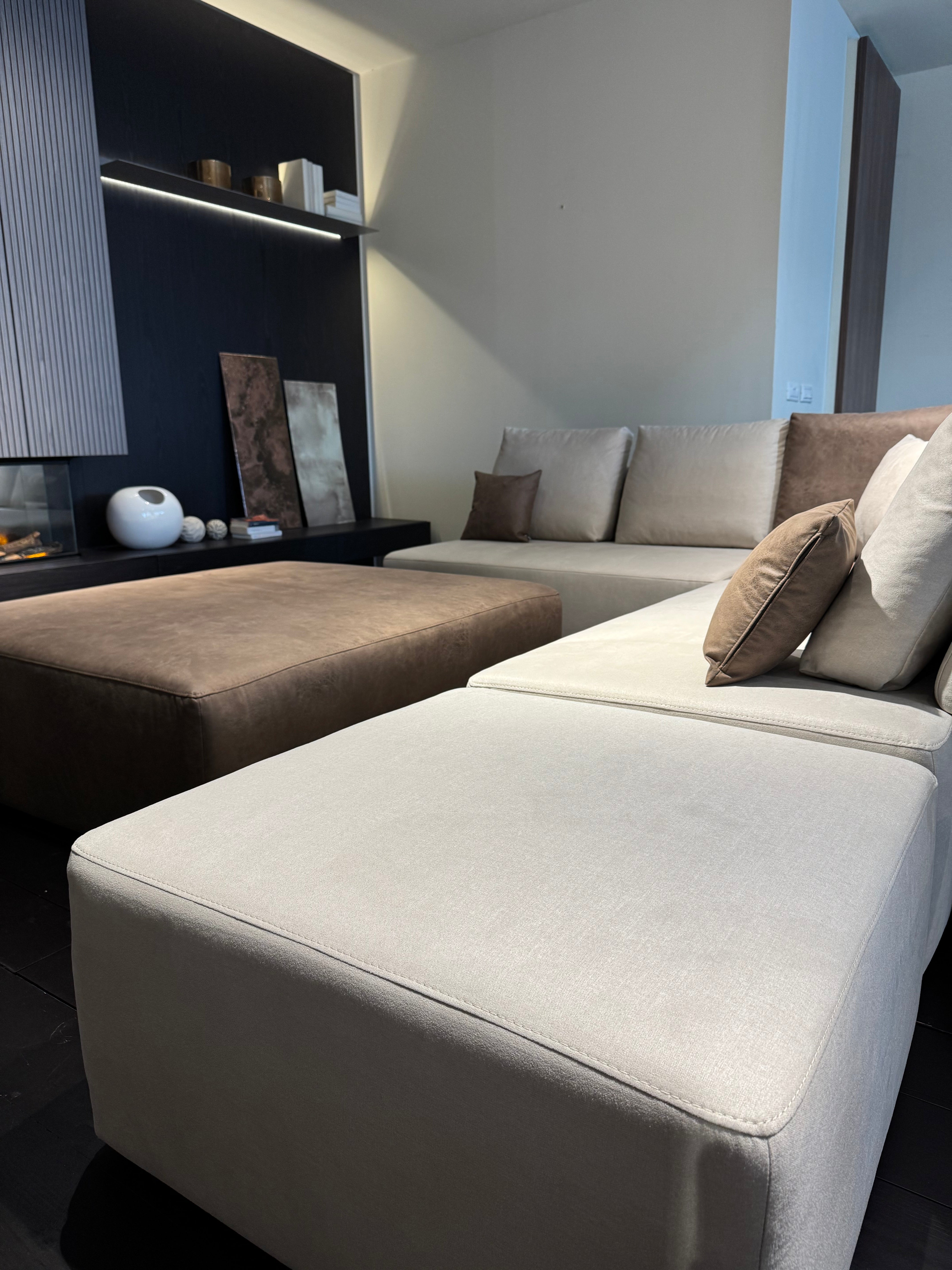 Outlet - Amy modular corner sofa with bed function - Showroom Milan