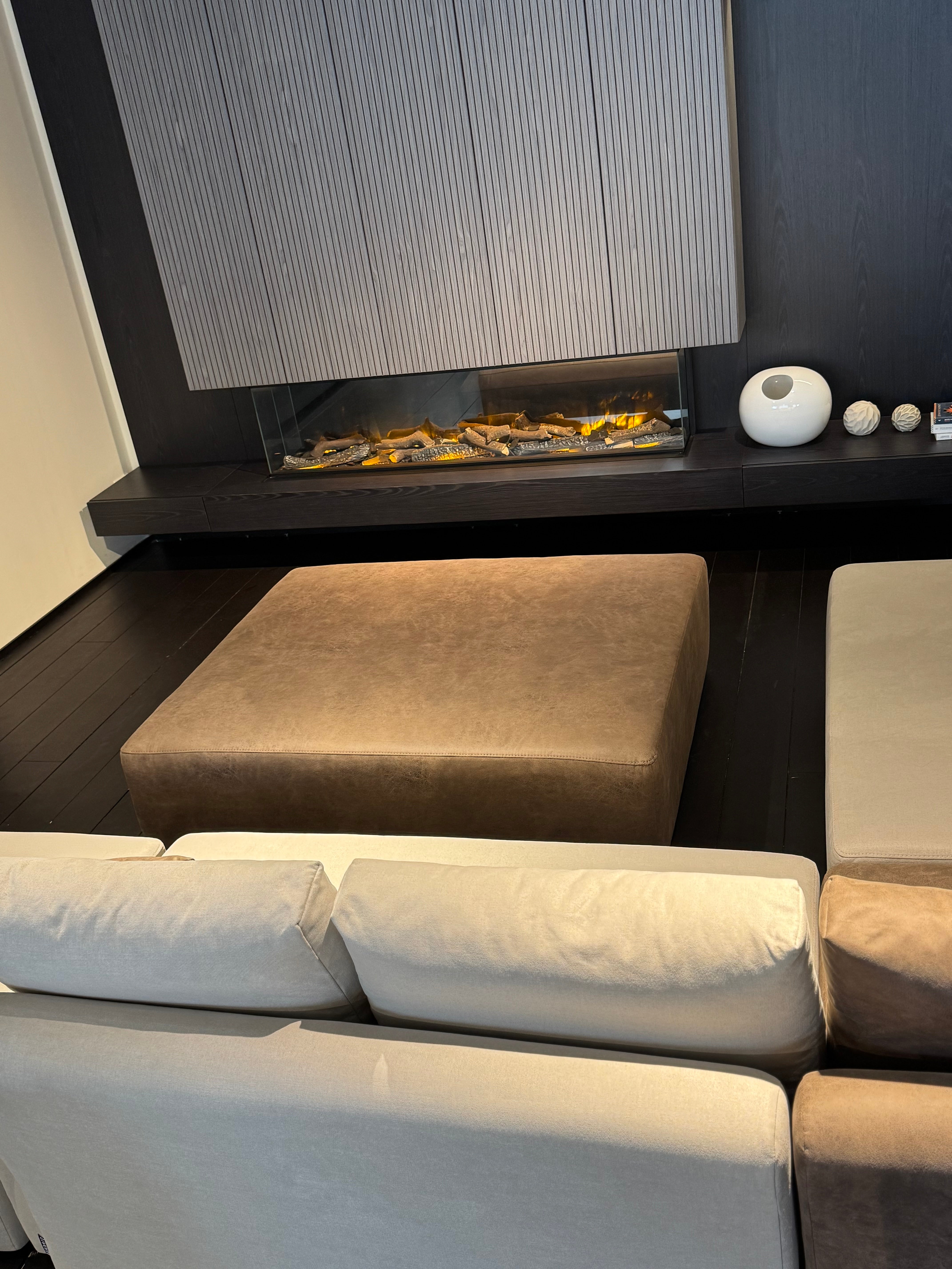 Outlet - Amy modular corner sofa with bed function - Showroom Milan