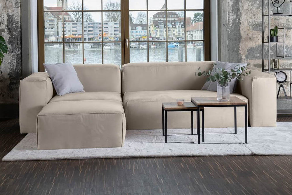 Nobili, eleganti, unici: scoprite tutto sui divani in legno di Velvet –  Livom
