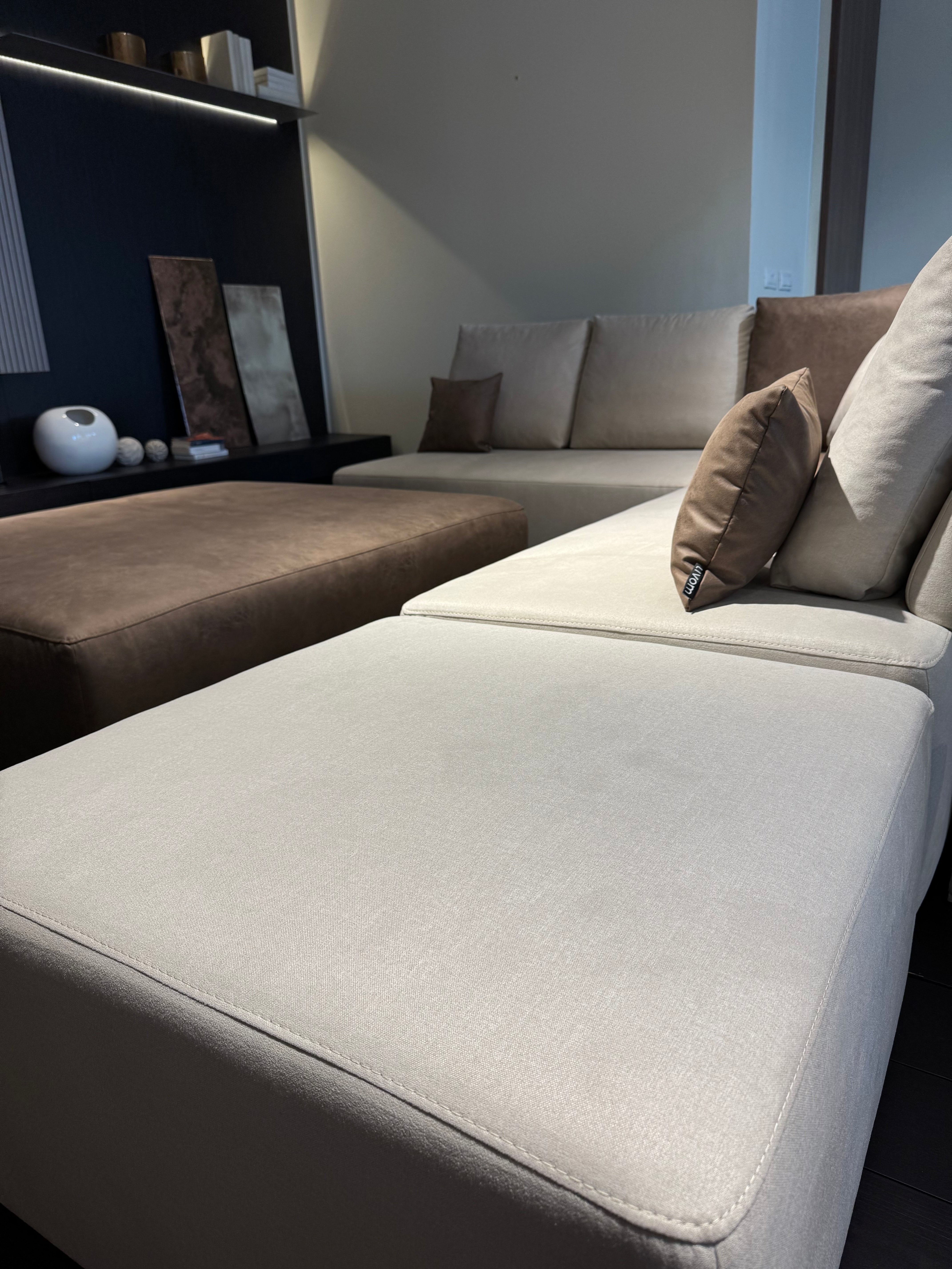 Outlet - Amy modular corner sofa with bed function - Showroom Milan