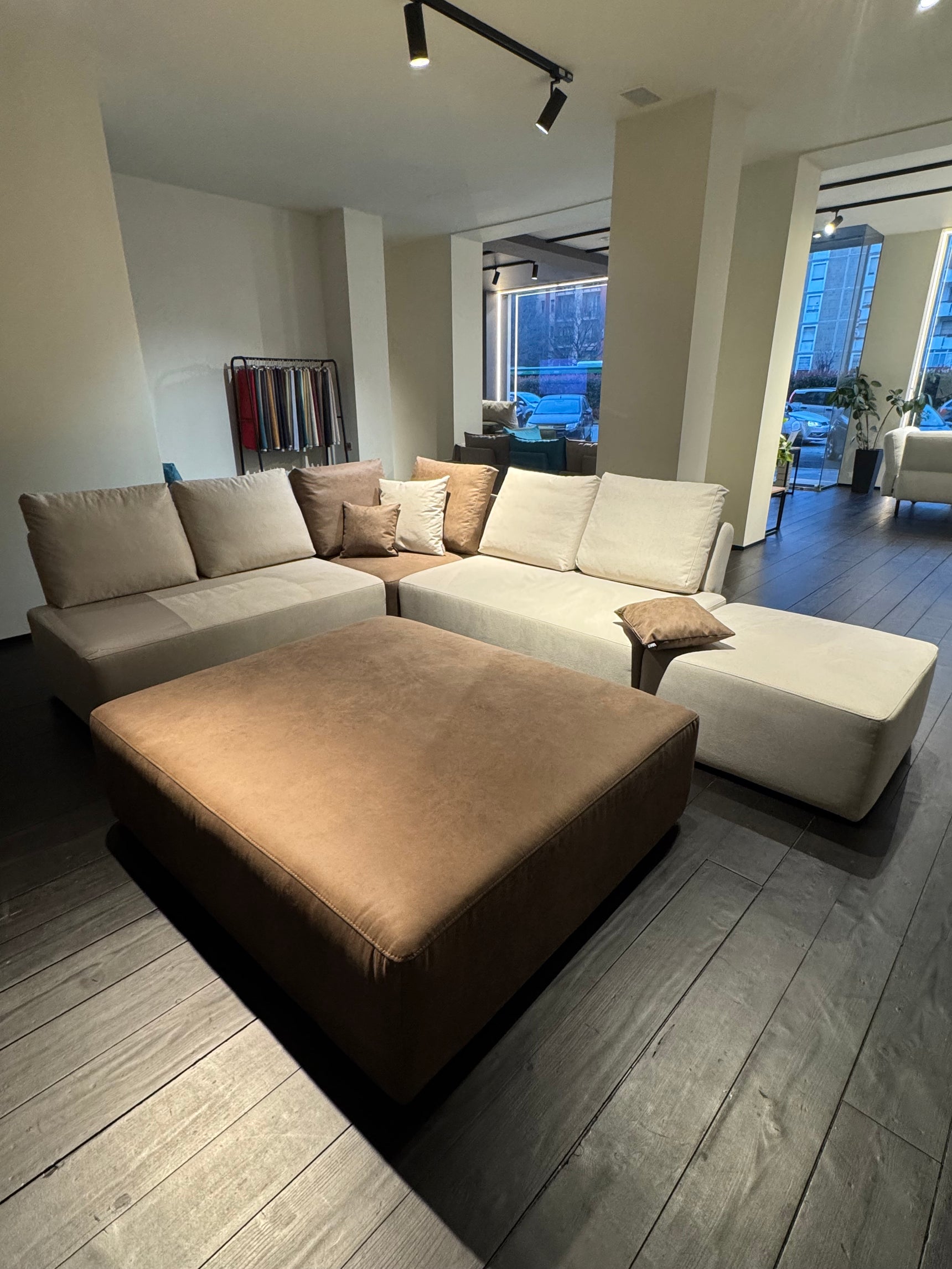 Outlet - Amy modular corner sofa with bed function - Showroom Milan
