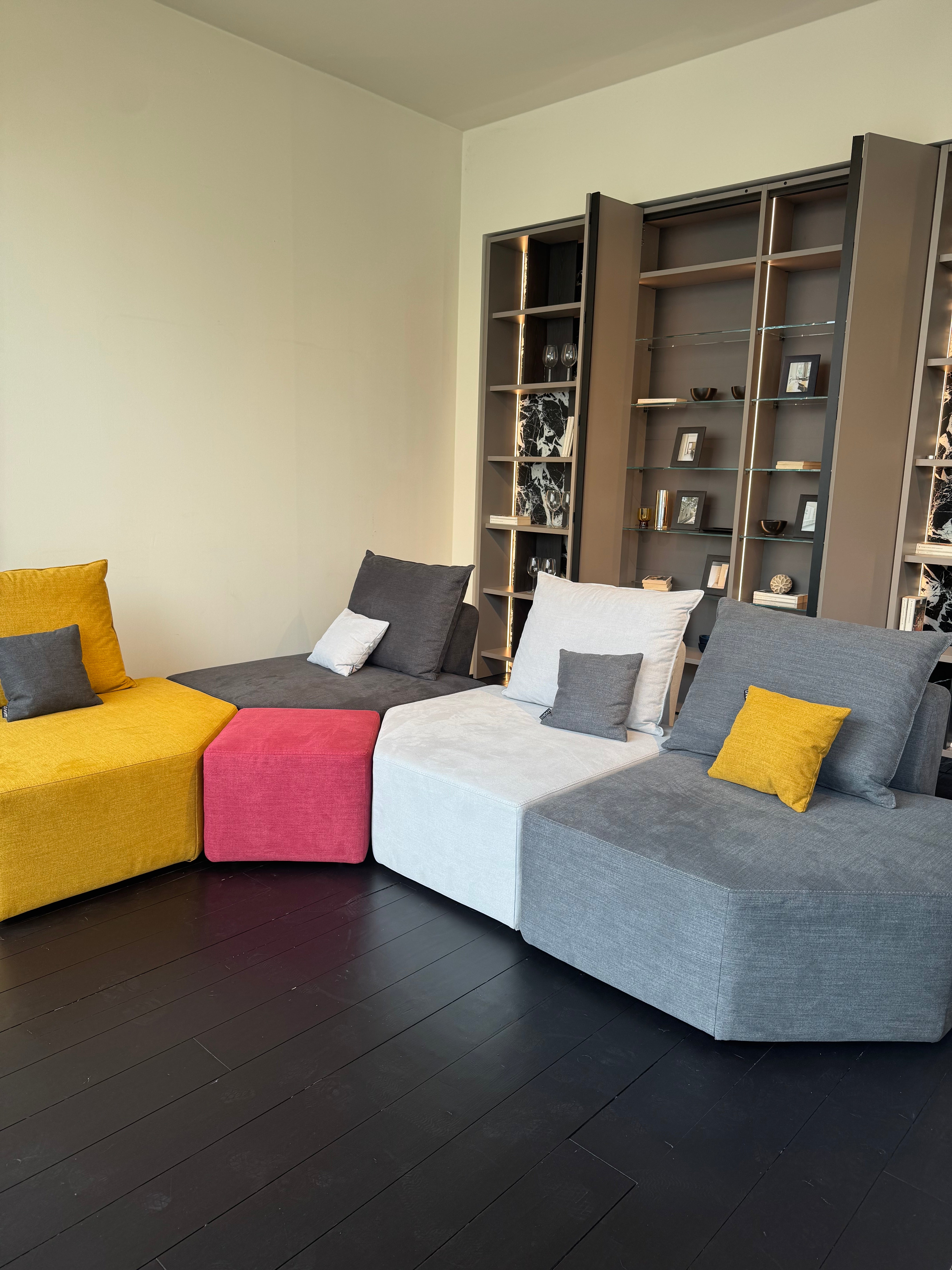Outlet - Divano modulare Katrina con funzione di riposo